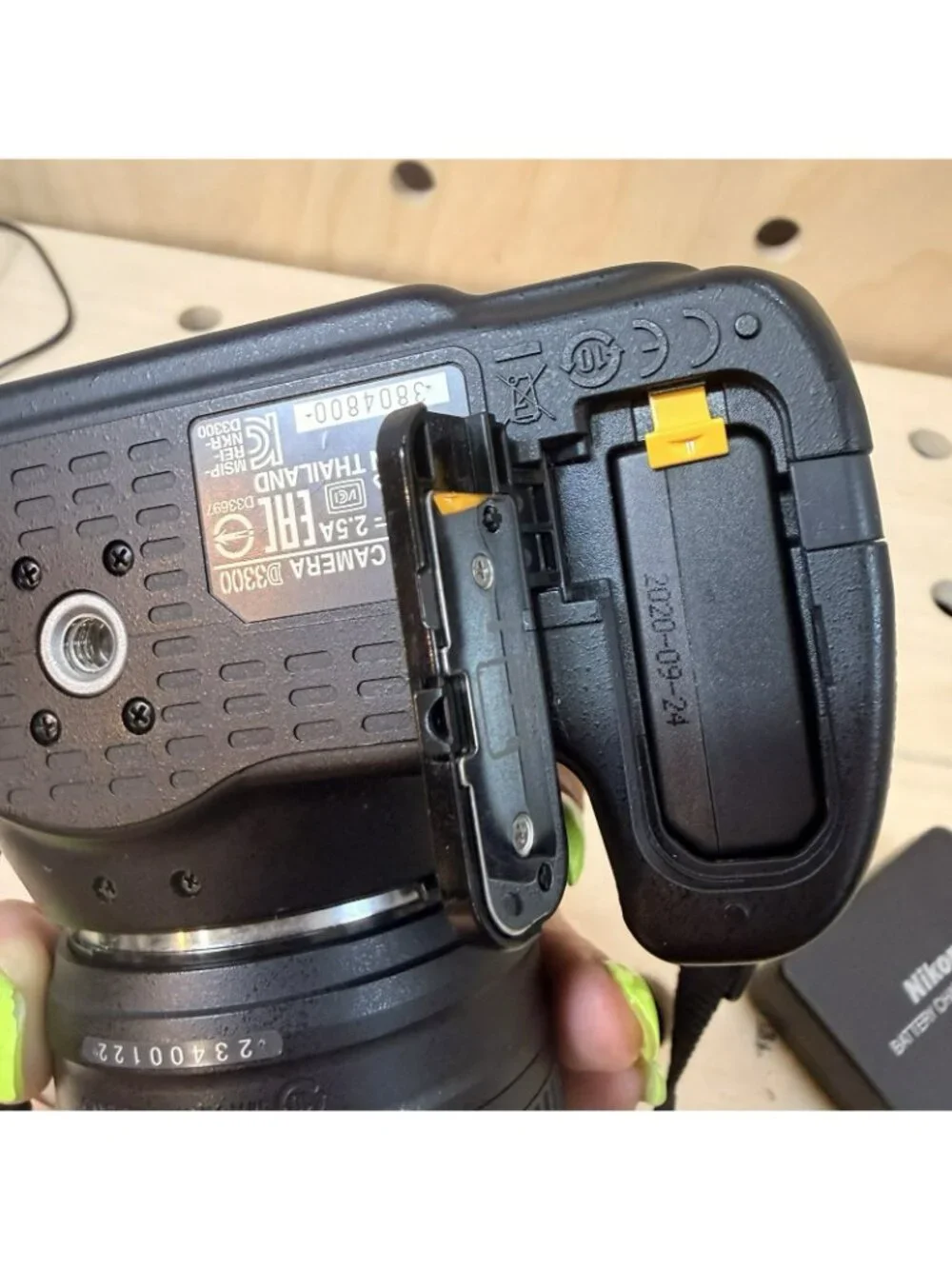 Nikon D3300 DSLR Digital Camera with AF-P DX NIKKOR 18-55mm f/3.5-5.6G Lens EUC!